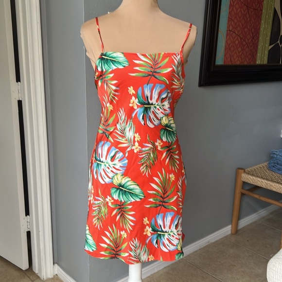Forever 21 Dresses & Skirts - Forever 21 Floral Dress